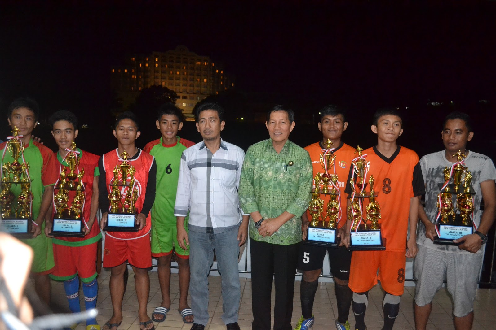 Walikota Manado Tutup Liga Pendidikan Indonesia